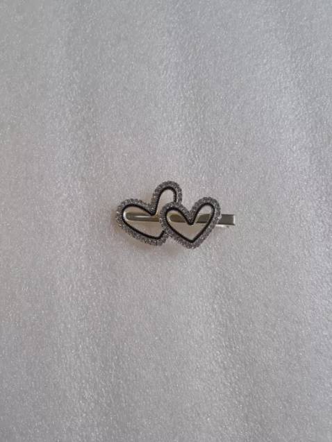 kẹp tóc nasi xinh xỉu, chất liệu cao cấp bền đẹp. Shop có nhiều mẫu xinh cực xinh. Lần sau sẽ mua tiếp. Giá cả phải chăng, rẻ hơn mua ngoài chợ nhiều. Shop giao hàng nhanh, phục vụ tốt