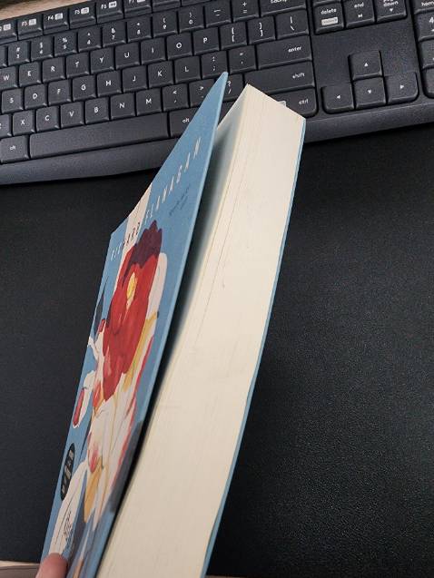 Sách bẩn quá. Hàng Tiki trading mà để như này bao giờ