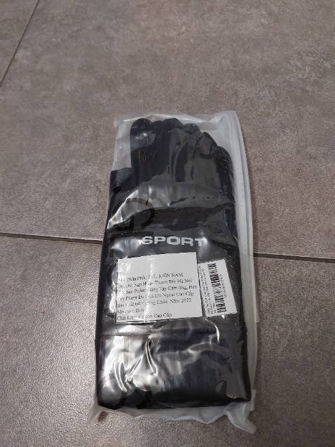 Giao hàng nhanh chóng, găng tay độ dày vừa phải, êm ái, có xỏ ngón tiện lợi, giá bán ok. 
Chất lượng thì phải sd 1 t/g rồi mới biết đc.