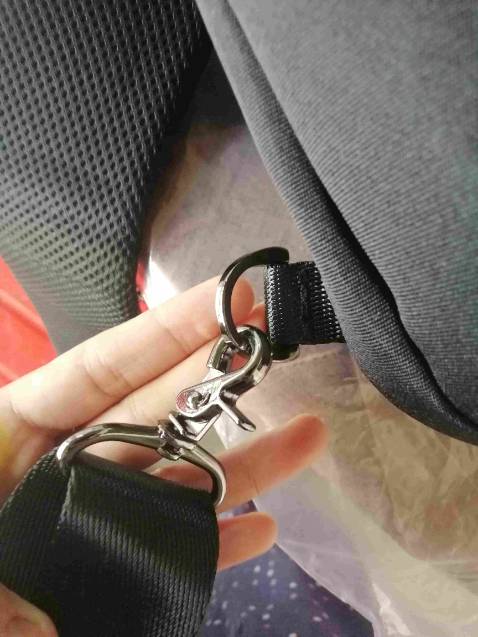 Túi sịn sòooo. Mua làm quà tặng mà rất ưng. Mong shop thiết kết thêm hộp đựng để phù hợp vs giá tiền, với những trường hợp làm quà tặng. Thanks shop ạ ❤️❤️❤️