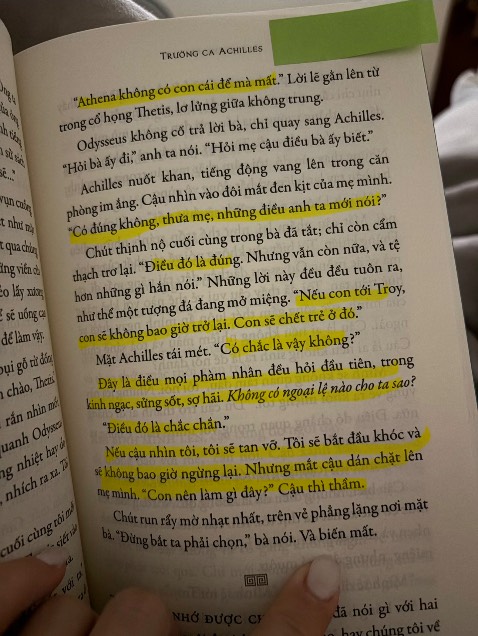 sách của fahasa đẹp miễn bàn lun, nội dung vs dịch thuật hay cực kỳ, tuy là sách boylove nhưng những cảnh tình cảm của 2 nv chính nó chỉ vừa đủ thôi ko gì lố lăng hết. must have nha cả nhà
