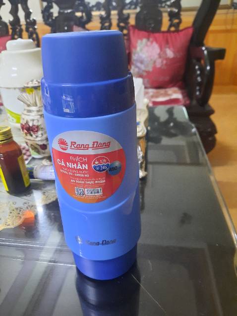 Hàng chính hãng, chất liệu an toàn. Ủng họ hàng Việt Nam.