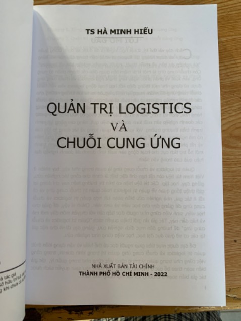 Sách giao sớm hơn dự kiến, sách mới và bao bọc cẩn thận