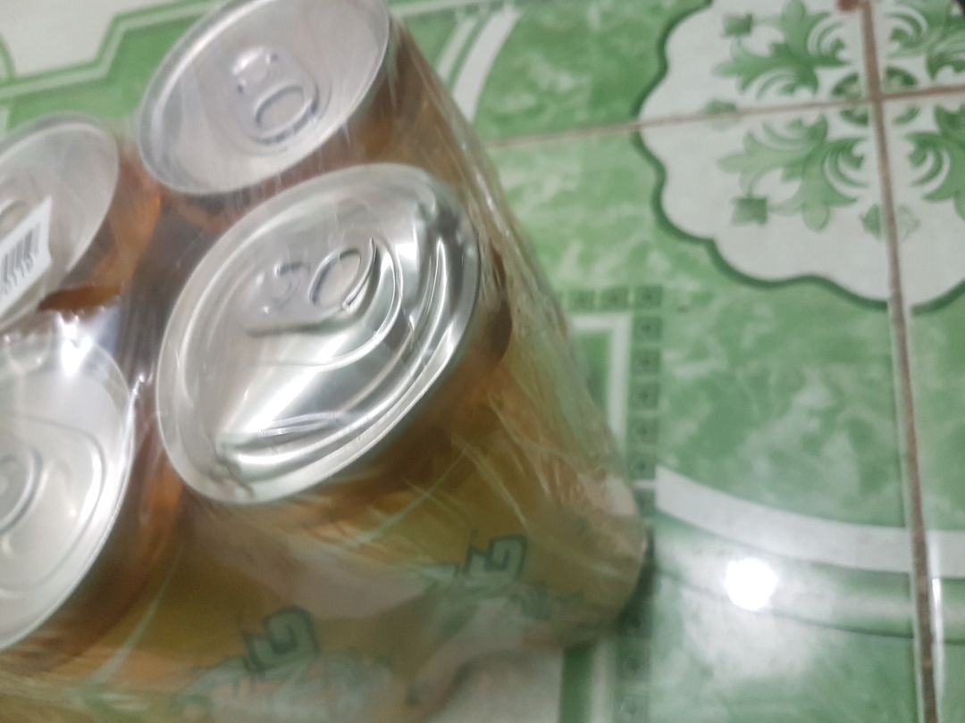 Sao em đặt 1 lốc sting phiên bản đặc biệt của liên quân mà shop giao lốc bình thường là sao ạ ? khi vận chuyển còn bị méo mó nữa