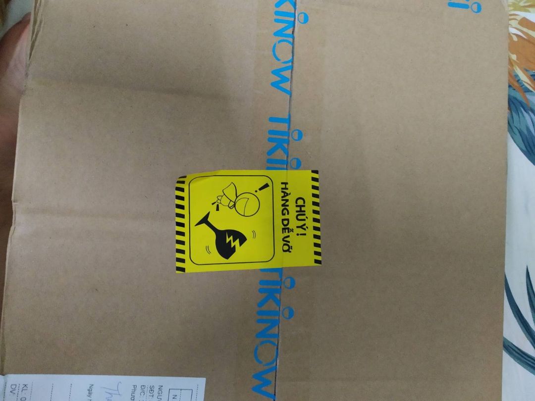 Ổn áp trong tầm giá, nhưng hộp màu trắng chứ không màu đen như trên mạng, chuột đẹp, mới, ngon, nhiều nước...