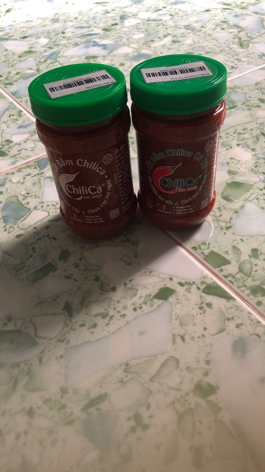 Nắp hơi khó mở nên chưa nếm được có ngon hay không. Nhưng hi vọng là ngon