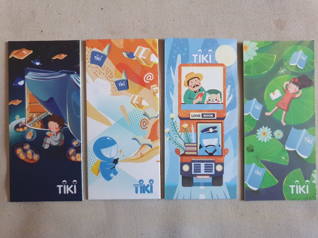 Mua sách trong đợt HSO nên giá tốt. bookmark tặng kèm đẹp. 
Mong lần sau tiki đóng gói các đơn hàng sách kĩ lưỡng hơn. (Có giấy mút, hay màng xốp hơi). Vì chỉ để sách nằm không trong thùng carton đi xa rất dễ bị gãy, gấp cạnh hay gáy sách.