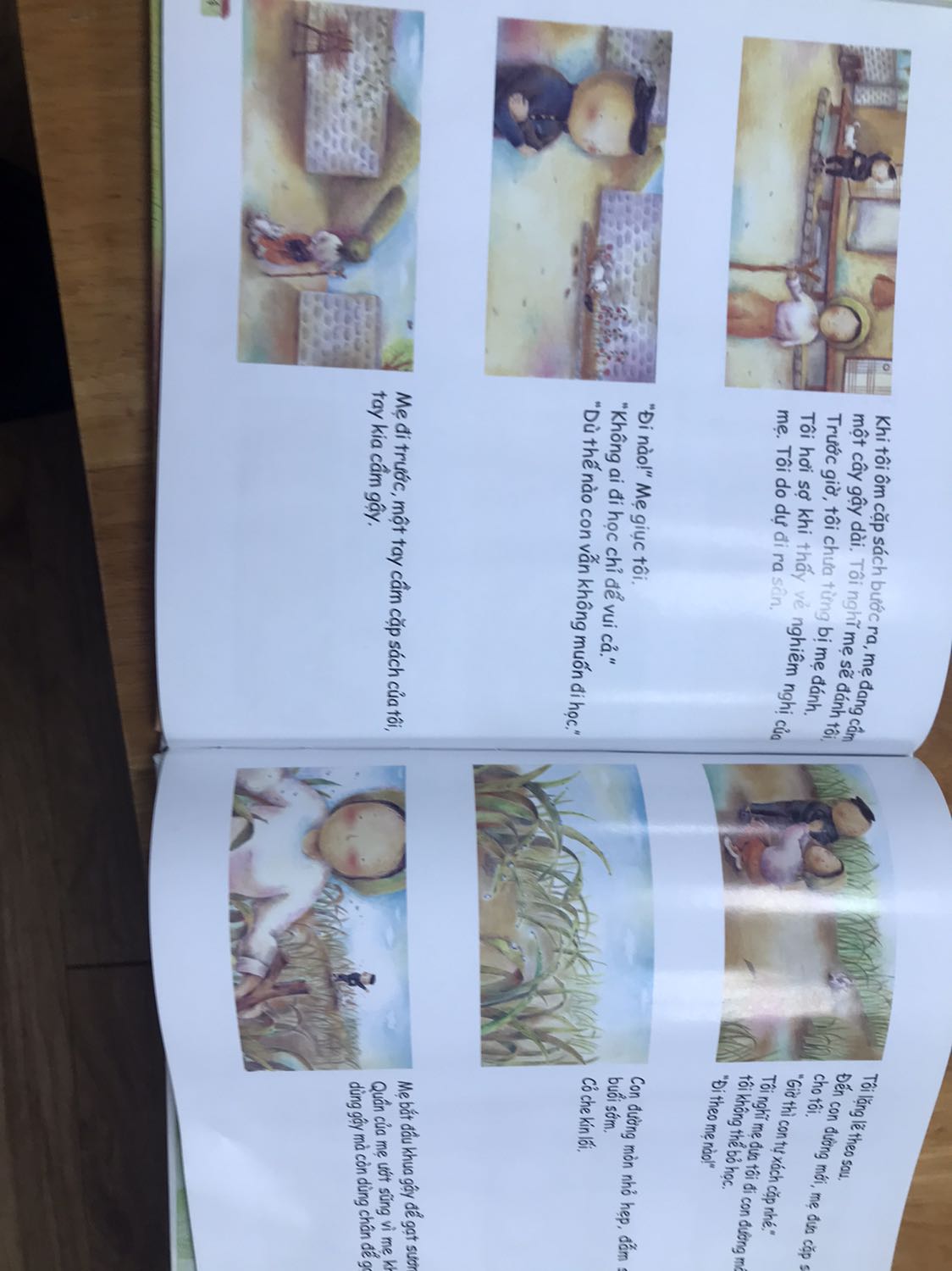 Bộ sách rất hay, chất lượng giấy tốt, hình ảnh đẹp
Lời văn nhẹ nhàng nhưng để lại nhiều cảm xúc