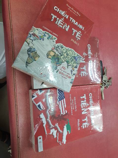 (*) Đánh giá không tính điểm
Thấy title bảo được tặng bút + sổ nhưng chỉ nhận được sách