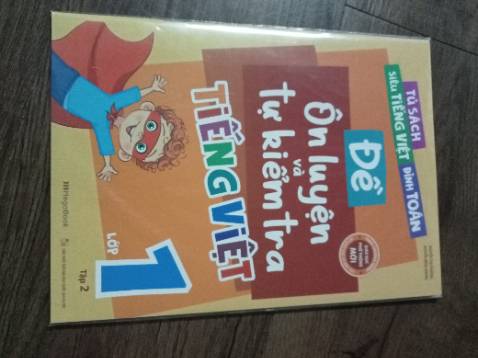 Màu sắc đẹp, gói rất kỹ dù mua có hai cuốn