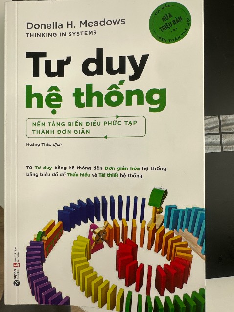 Hơi khó đọc nên cần đọc chậm, suy ngẫm!