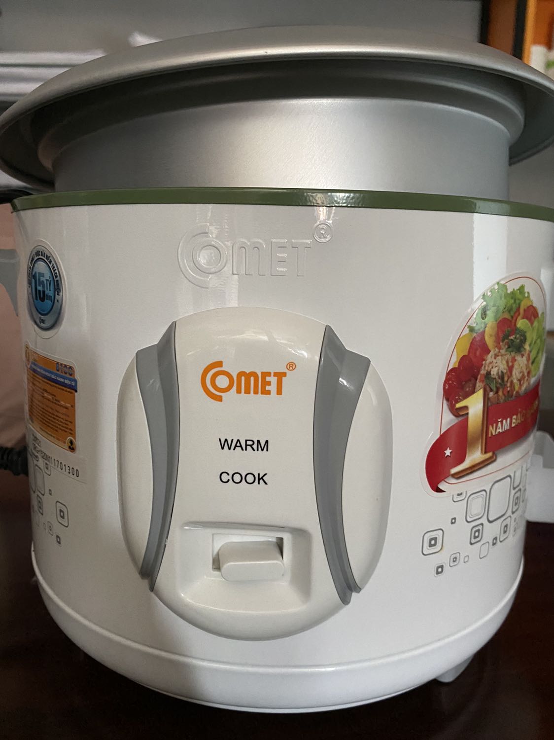 Mua dùng mới được 1 tuần thôi, nồi đã bị lệch nút rồi