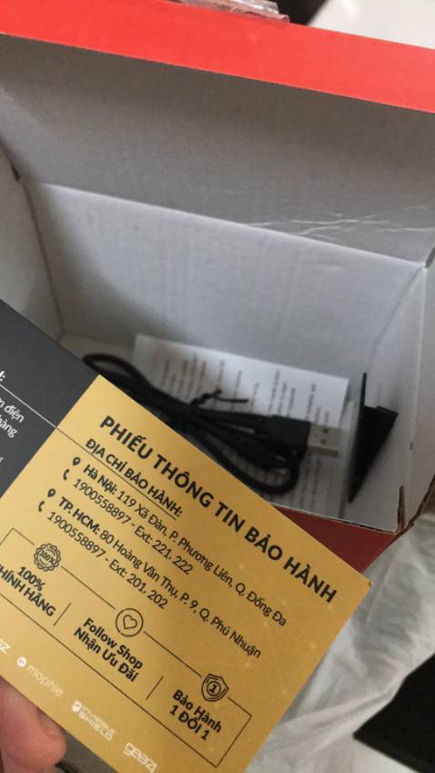 âm thanh vừa đủ, nghe ấm tai, vừa đủ dùng với mình. có điều phần nút điều chỉnh âm lượng hơi cứng nên phải nhấn mạnh tay