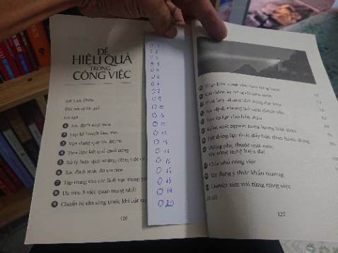 Mình rất khuyến khích bạn nào chưa biết cách làm việc hay tổ chức công việc , mục tiêu mua quyển này nha .
- Bạn sẽ hiểu rõ tại sao mình làm việc thiếu hiệu quả .
- Thông qua quyển sách này , bạn nhận được nhiều giá trị hơn về hành trình tiến đến mục tiêu của mình .
Quyển sách sách này đã thay đổi cách làm việc của mình trở nên tốt hơn .