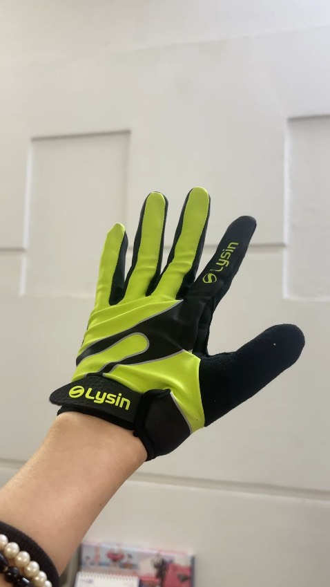 Găng tay xịn nha, ôm dáng tay, chất vải mềm, nói chung ổn vs chuẩn nhật