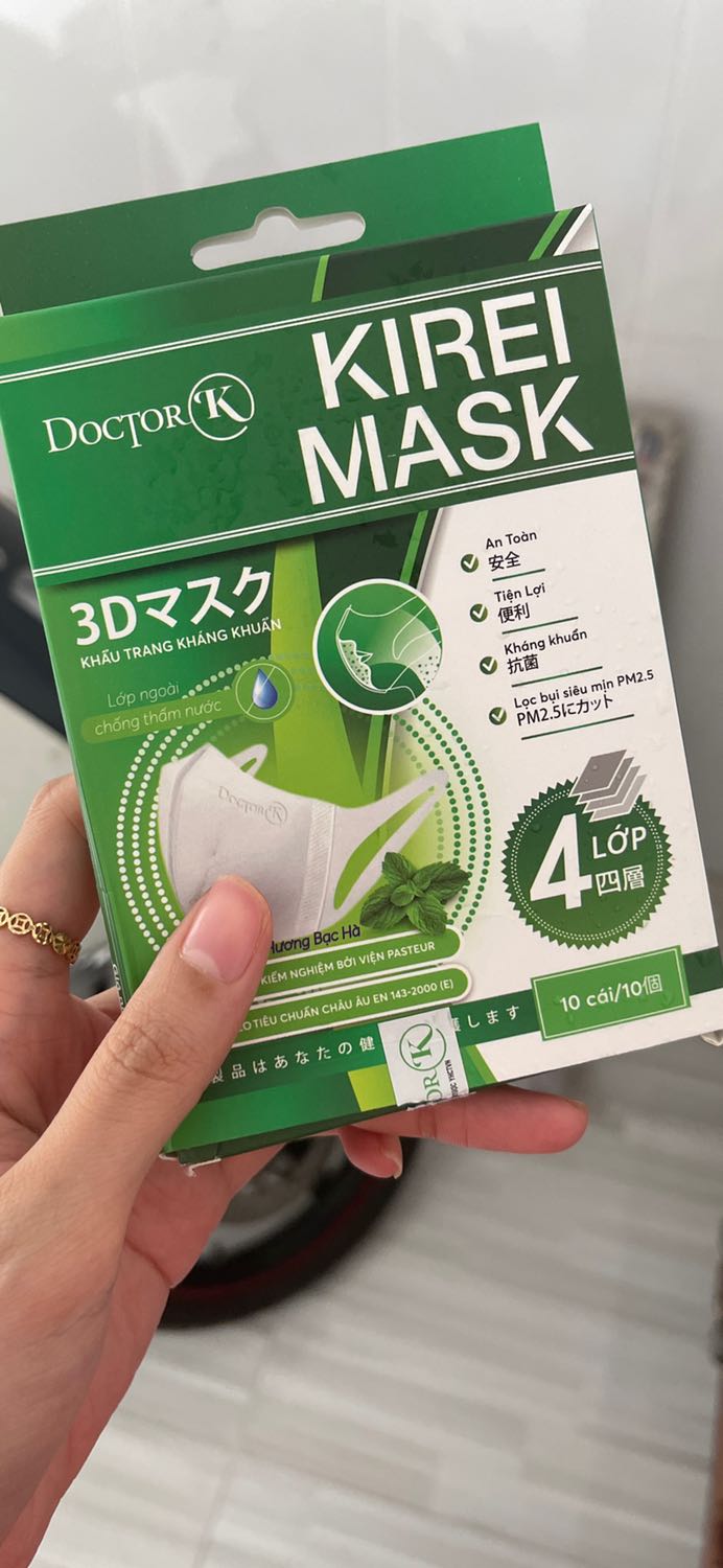 Khẩu trang dùng tốt ạ, thơm mùi bạc hà. Giao hàng nhanh