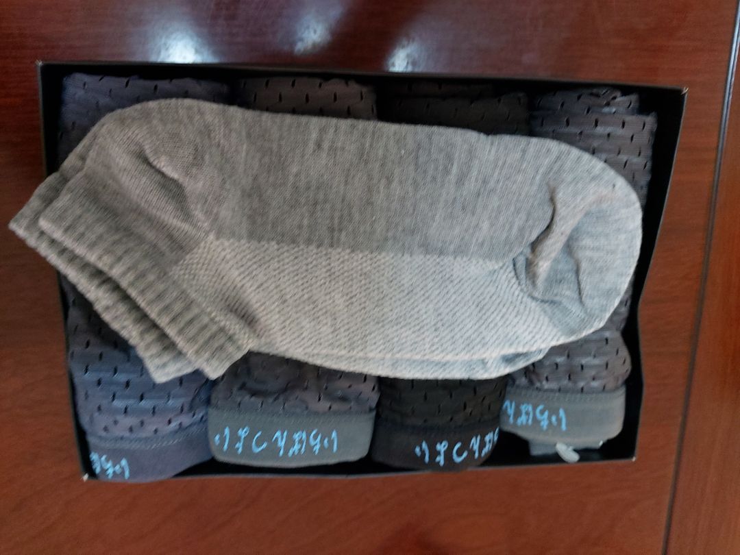 Chào Tiki, theo hướng dẫn của tiki, mình chọn size sản phẩm là XL, nhưng nay nhận hàng về thấy quá chật. mình muốn đổi lại size XXL và bù thêm tiền được không? Mong Tiki giúp mình với. Cám ơn nha