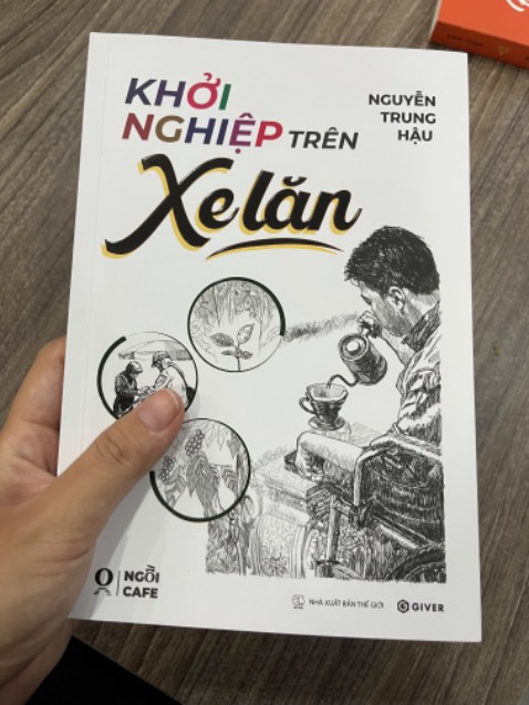 Sách rất hay, rất cảm động. Mình đã đọc một mạch hết quyển sách này trong 1 ngày. Cảm ơn tác giả đã truyền cho mình động lực và niềm tin để cố gắng.