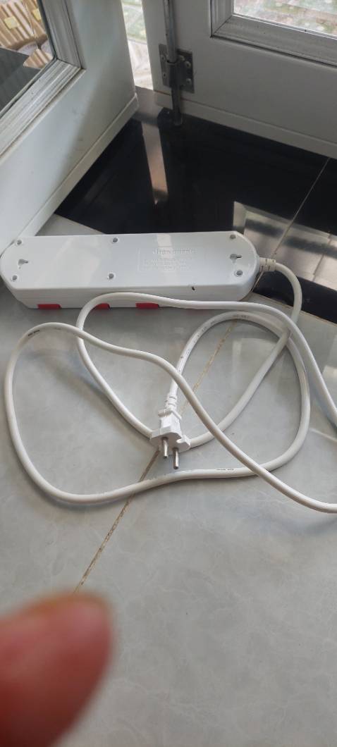 Tốt,bền,đẹp,an toàn,có đèn báo, nút nhấn nhạy, dây khá to,phích cắm chắc chắn