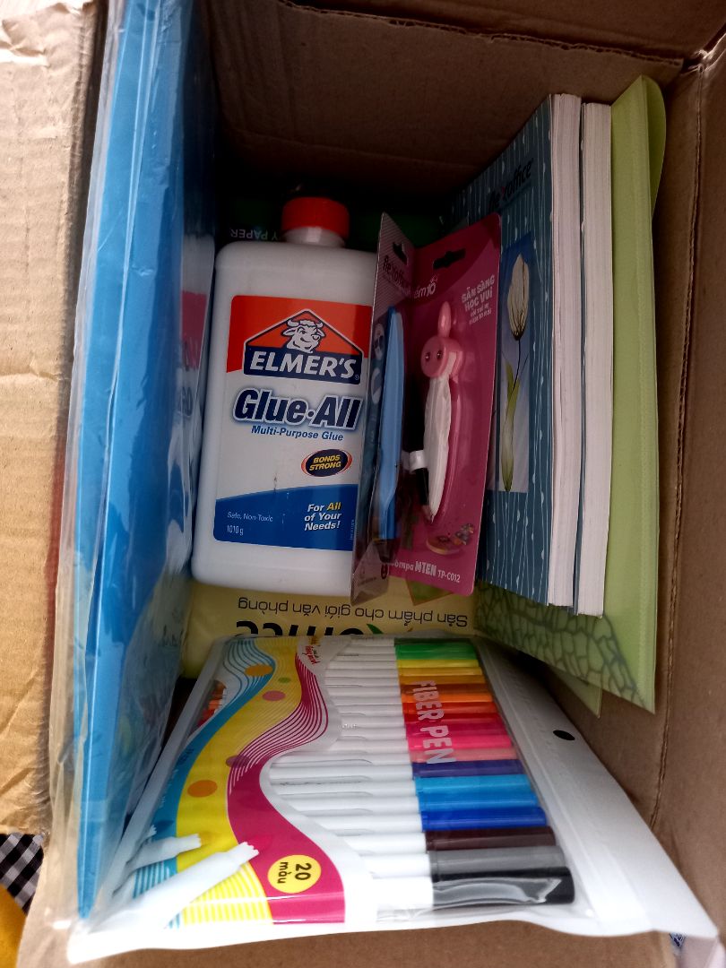 hàng đóng gói kỹ, đầy đủ, cẩn thận