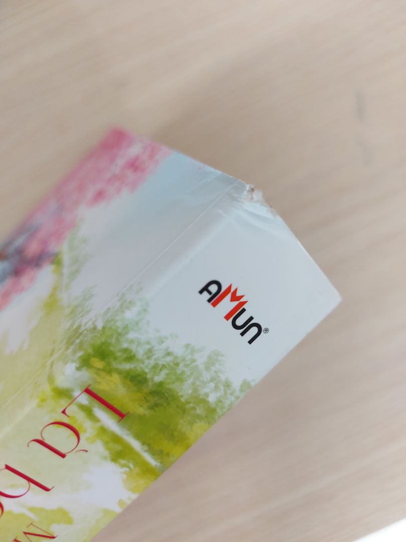 Nhìn mấy bn có bookmark, postcard và màng co làm mik pùn Tiki lắm lun ý!!!! Sách mik đặt chẳng có đầy đủ những thứ trên mà còn rách với dơ nữa chứ¡¡ Giao sớm hơn dự kiến nhiều nhưng chất lượng bên ngoài hok ok chút naof~~~ (-̩̩̩-̩̩̩-̩̩̩-̩̩̩-̩̩̩___-̩̩̩-̩̩̩-̩̩̩-̩̩̩-̩̩̩)
Bù lại thì dù sao mik mua vì nội dung bên trong nên hok giận đến nỗi đánh 1 seo. Tất nhiên là nội dung cún sách của Diệp Lạc Vô Tâm viết là khỏi phải bàn. Hay qué xá lun!!!!! Mong lần sau Tiki chú ý và cẩn thận hơn nhek.  ( ╹▽╹ )