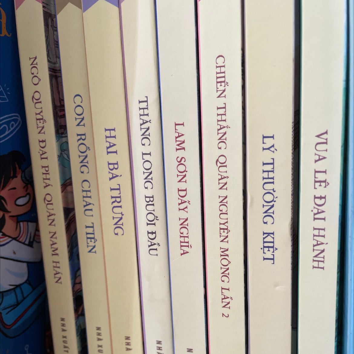 Khi những kiến thức lịch sử khó nhằn được vẽ thành những bức tranh và câu chuyện nhỏ giúp bé dễ tiếp thu hơn bao giờ hết.