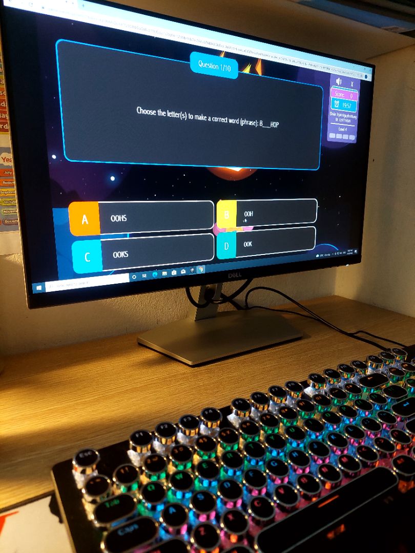 Màn hình to, đẹp, học đã luôn, nhanh và tiện hơn nhiều so với điện thoại hay tablet. Vận chuyển có hơi bục hàng xíu cũng hơi lo, may mở ra ko sao vì shop đã kê 1 bìa đệm trên dưới. Giao hàng sớm hơn dự kiến 1 ngày, tuy nhiên có hơi bực m bên giao hàng 1 chút vì để m phải di chuyển qua lại nhiều lần.
