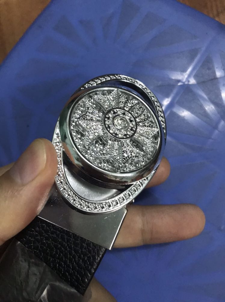 Sản phẩm còn đẹp hơn trên ảnh luôn ấy. Thấy có chút khác nhưng mà quá là đẹp luôn. Đẹp mê li luôn các ông ạ. Ko tin là sản phẩm rẻ thế.