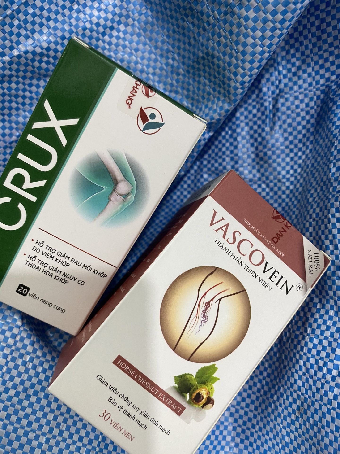 Bao bì và thông tin đúng như phần mô tả, tem mác rõ ràng rất yên tâm hàng chính hãng. Về chất lượng thì mình sẽ kiên trì sử dụng hy vọng bệnh cải thiện