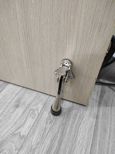 Cái chặn cửa này rất ok nhé. Rất là chắc chắn và rất là dễ dàng để lắp. Khuyên mọi người nên mua, mình mua lần đầu mà đặt 3 cái cho 3 cửa luôn, rất ok Cái chặn cửa này rất ok nhé. Rất là chắc chắn và rất là dễ dàng để lắp. Khuyên mọi người nên mua, mình mua lần đầu mà đặt 3 cái cho 3 cửa luôn, rất ok