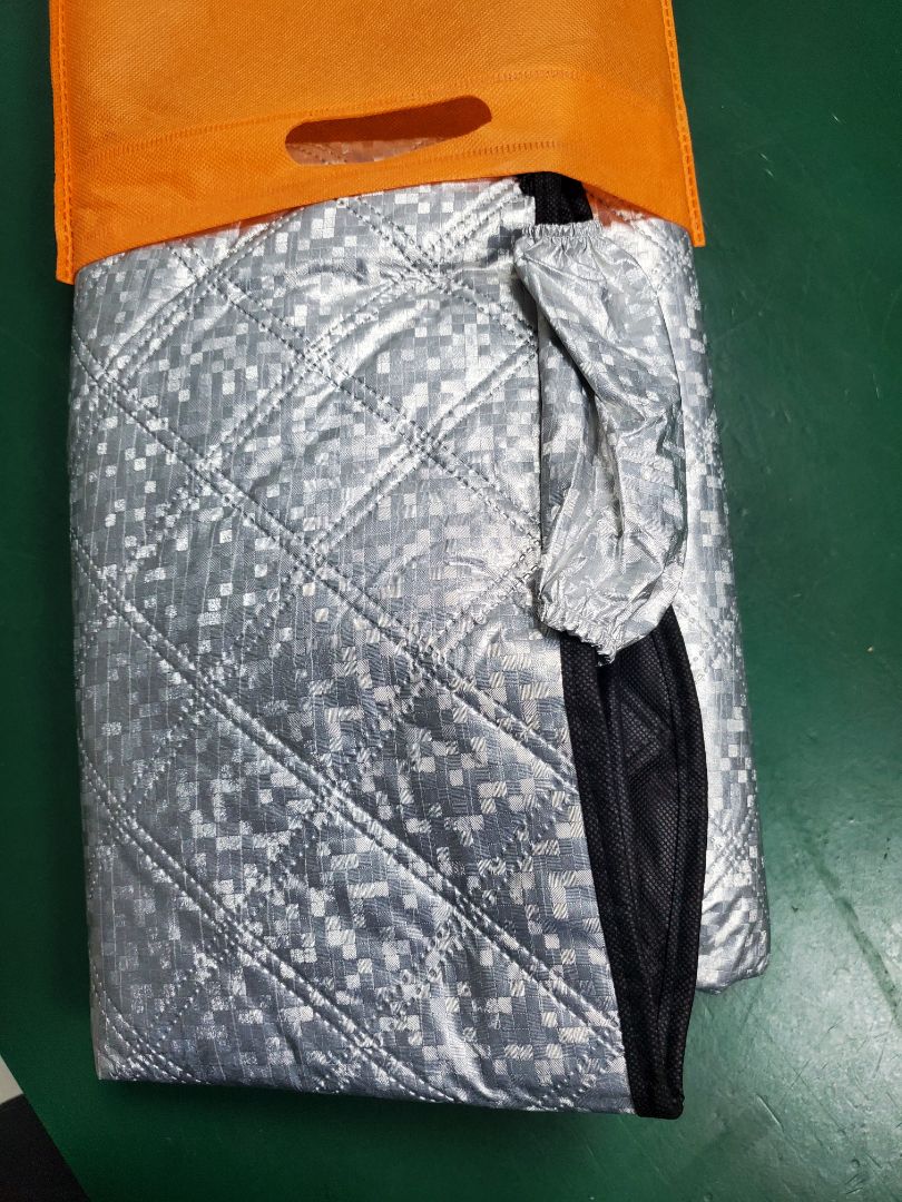 Nhìn sắc xảo, chắc chắn nhưng ko biết về lâu về dài có bền ko. Cho Shop 5 sao