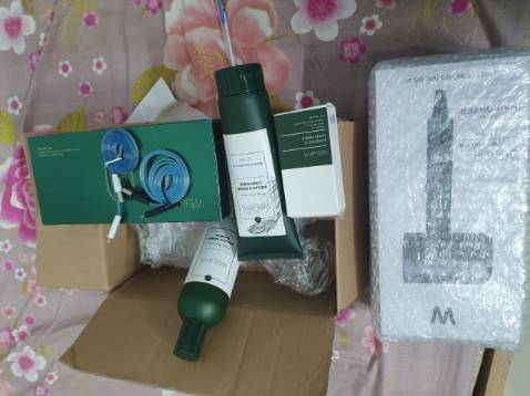 Rất hài lòng về sp,cách đóng gói. Nếu các bạn đã dùng và biết chất lượng của sp này thì nên mua tại shop nha. Hàng chính hãng ,