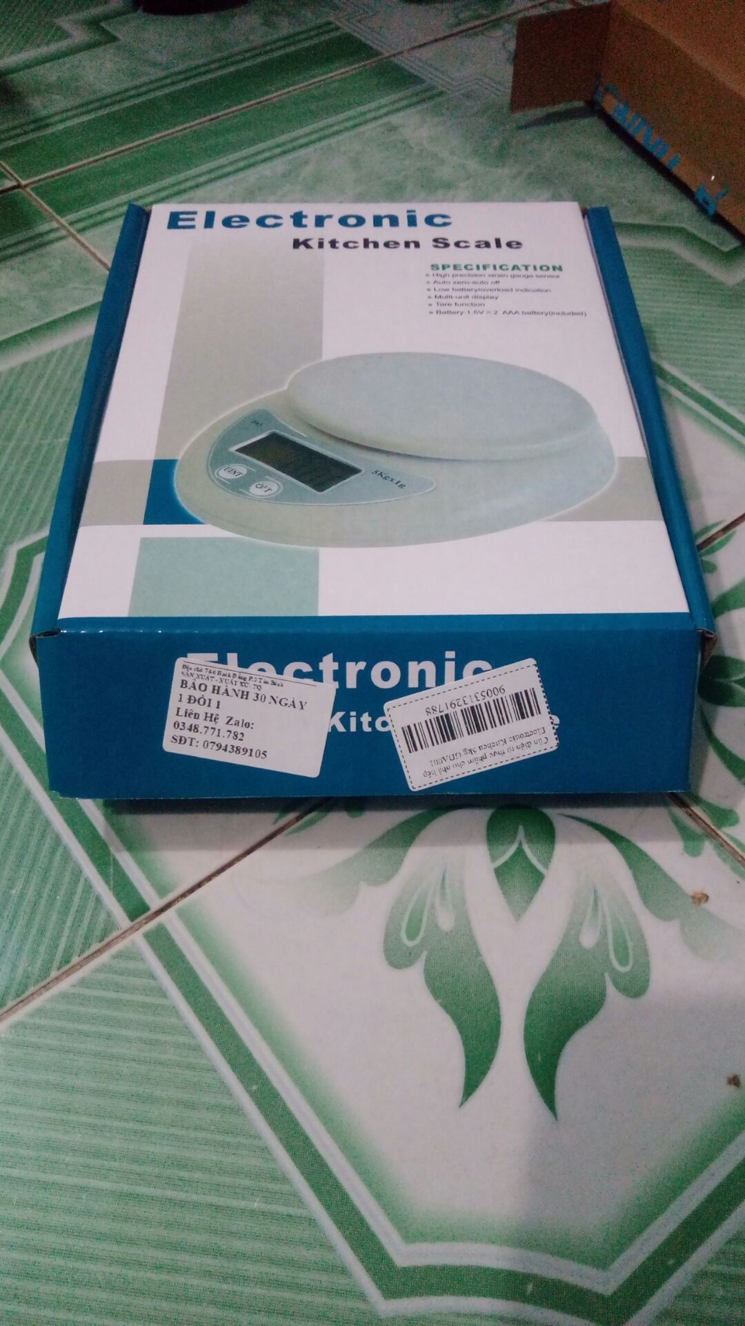 Giao hàng đúng như quảng cáo. Cân hơi khó sử dụng, nút bấm cứng, độ sai lệch khi cân là 3 .....tạm thời dùng được. Giao hàng đúng như quảng cáo. Cân hơi khó sử dụng, nút bấm cứng, độ sai lệch khi cân là 3 .....tạm thời dùng được.
