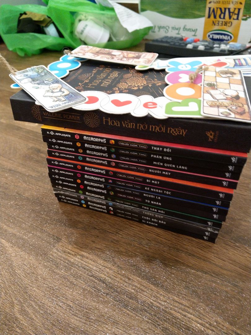 do có sp trong đơn hết hàng nên giao trễ, chất lượng sách thì ok