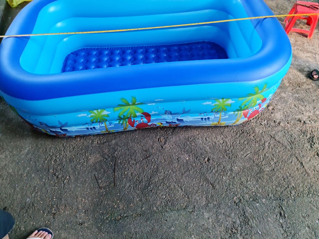 Đặt mua một size, shop giao một mẫu size khác. vì ko thể ktra hàng. nên...ko hiểu, shop làm vậy thì có "giàu" hơn đc ko! (báo xấu! quá xấu)