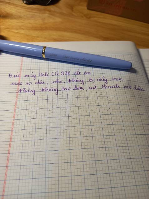Bút máy Deli CQ898 viết êm, mực ra đều, không bị chảy mực - dây mực nhưng không tạo nét thanh nét đậm như quảng cáo Bút máy Deli CQ898 viết êm, mực ra đều, không bị chảy mực - dây mực nhưng không tạo nét thanh nét đậm như quảng cáo