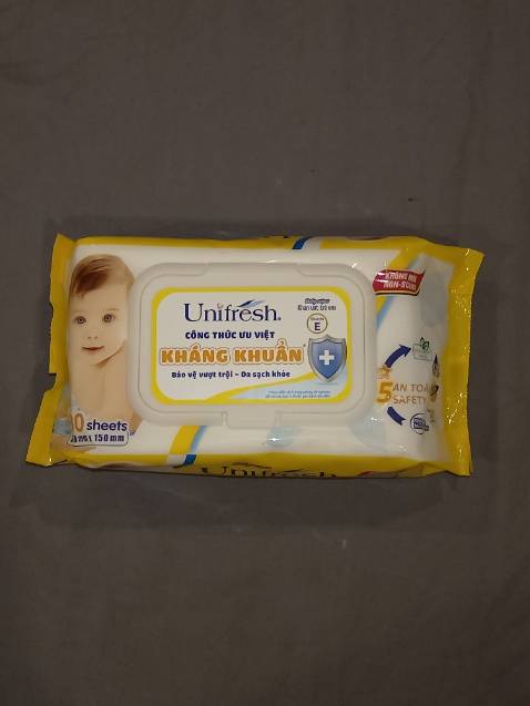 Khăn giấy không mùi - dễ sử dụng.
Chất lượng khăn tương đối dai và mềm mịn.
Sản phẩm tương đối tốt trong tầm giá.