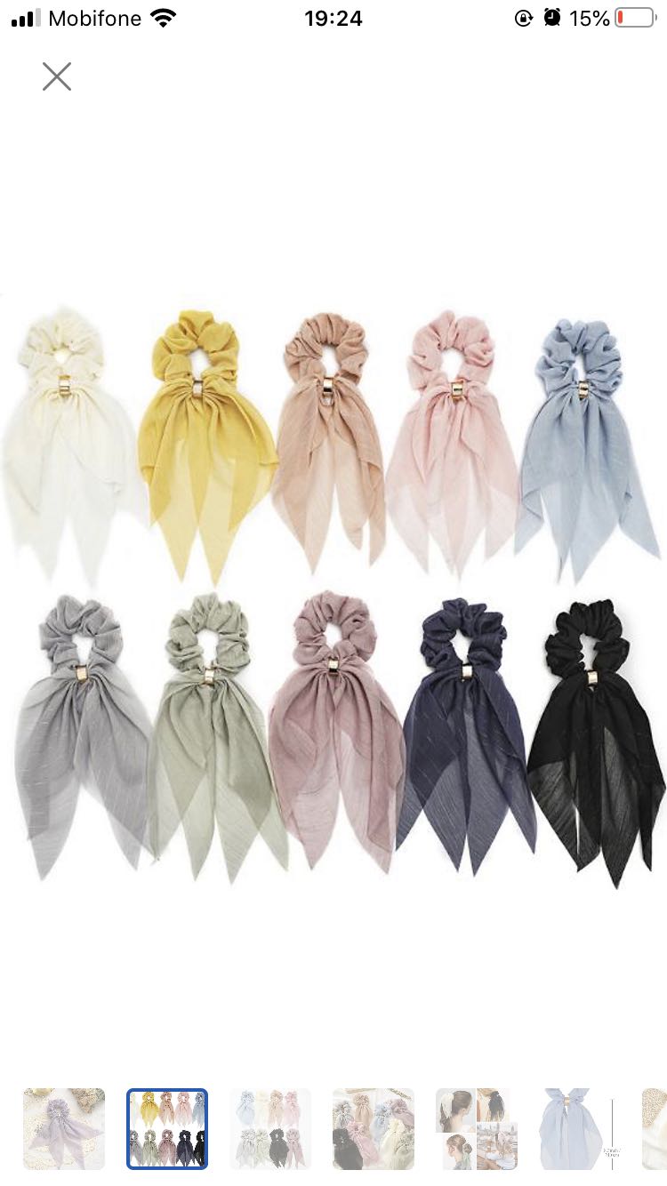 Đặt màu xanh rêu - 1 trong những cái mắc tiền nhất, mua để hợp tông với cái đầm, cuối cùng được giao màu này. Màu này gần như màu xám luôn đó. Đã vậy hàng bị nhét vào chung với hộp hàng khác nên vòng tròn quanh nơ bị bể vụn. 
Chán. Bèo nhèo hết chỗ nói. 
Mọi người có đặt hàng thì chỉ nên tin tưởng những đánh giá có hình ảnh để có cái nhìn đúng hơn vè sản phẩm