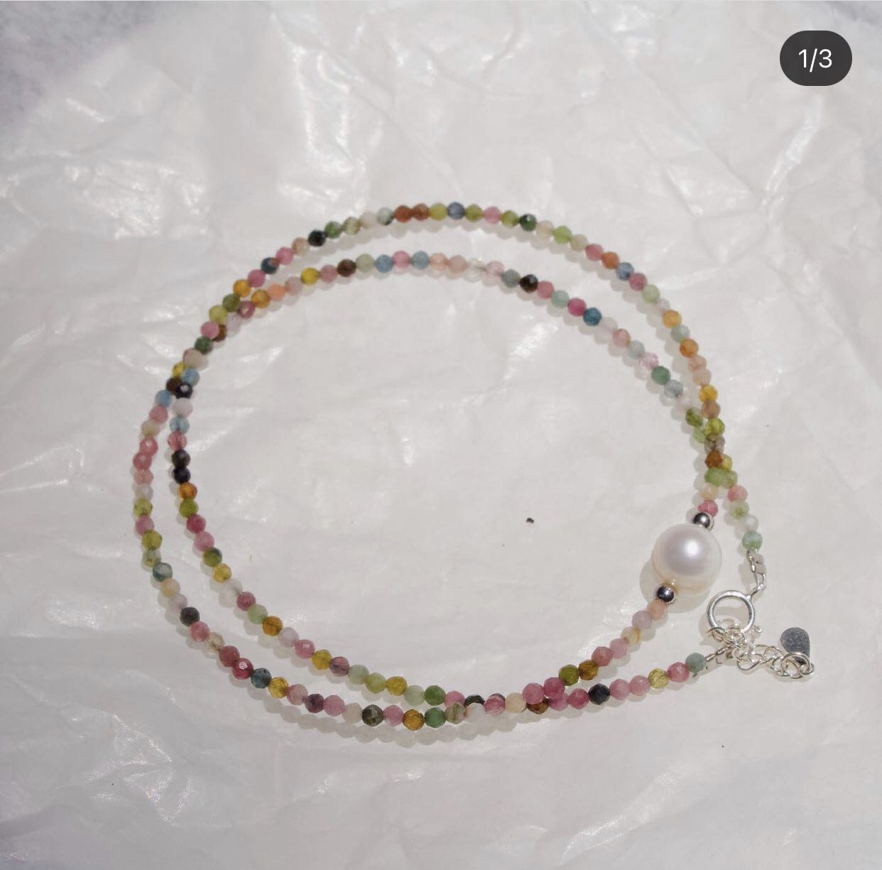 Xinh lắm nheng mng oi nên mua nè 
Có dịp mình hốt tiếp có tag + post card nhưng box khác nheng ! Shop là đại lí thoai nên k rr về việc Full box hãng hay k 
Mong là chính hãng là dc r