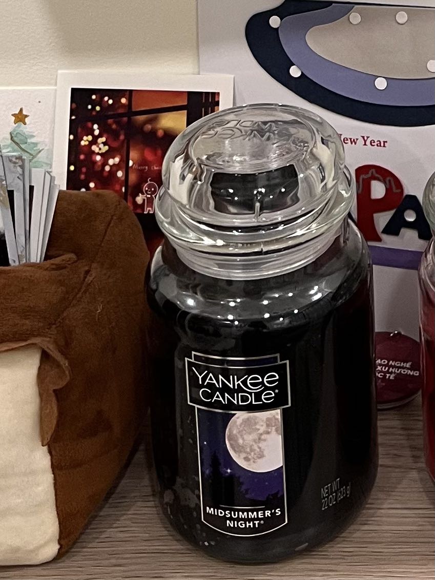 Nến thơm lâu nhưng ít có mùi thông như giới thiệu