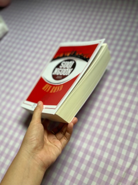 Đánh đổi viêm cổ tay để đọc cuốn Suối Nguồn, chỉ hai từ thôi. Xứng đáng ☺️ Đánh đổi viêm cổ tay để đọc cuốn Suối Nguồn, chỉ hai từ thôi. Xứng đáng ☺️