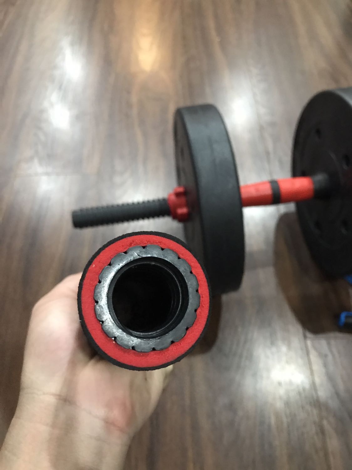 Hàng lỗi ko lắp vào được, yêu cầu đổi cả bộ hoặc ống giữa bị méo một đầu