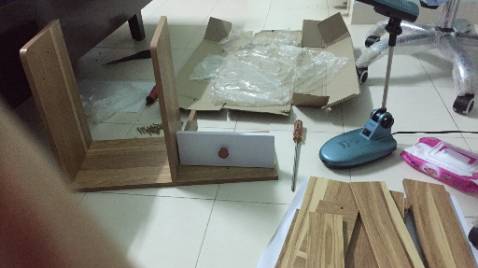 Sản phẩm tuy có bị lỗi nhưng vẫn ổn. Nghiên cứu video hướng dẫn một chút lắp theo là OK. Nhưng tiền ship cao quá