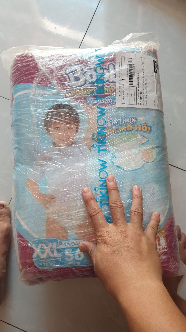 bỉm mua rẻ hơn ngoài mấy chục nghìn, còn đc free shiping, ở tỉnh đặt tầm 3 ngày có hàng, đợt trc đặt thì hôm sau là có. bỉm mua rẻ hơn ngoài mấy chục nghìn, còn đc free shiping, ở tỉnh đặt tầm 3 ngày có hàng, đợt trc đặt thì hôm sau là có.