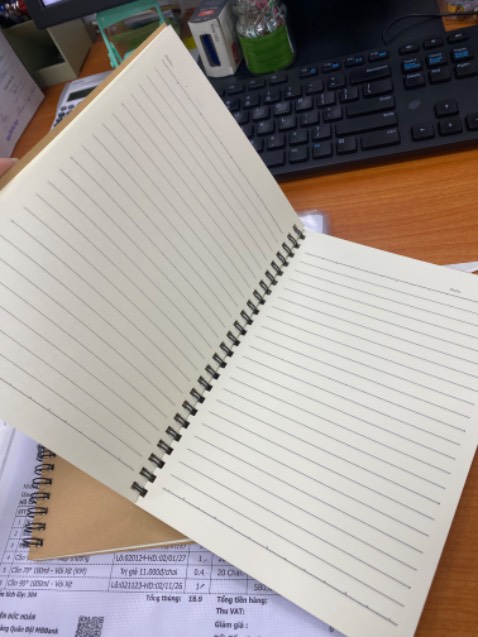 Sổ đẹp, giao nhanh, giấy vừa vặn k mỏng k dày