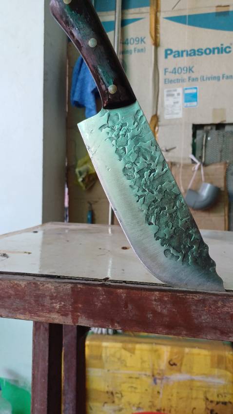 Dao đẹp cầm vừa tay Dao rất sắc thái thịt bò tuyệt vời, cảm ơn shop giao hàng đúng hãng chất lượng