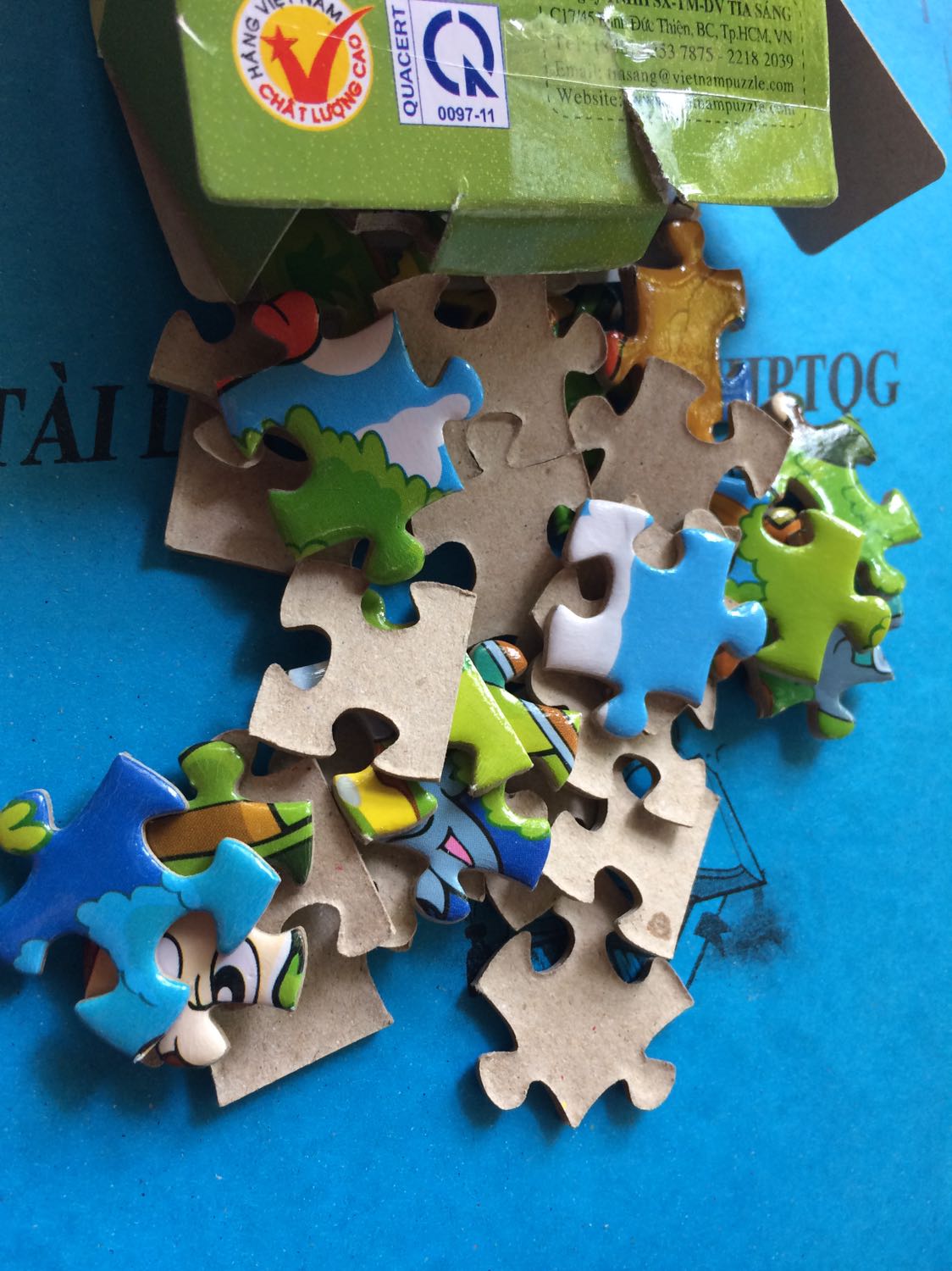 Nhỏ nhưng cũng okiiiiii dành cho bé lớp 1 trở lên hiiiii