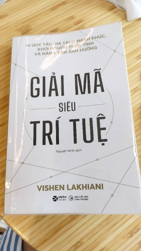 Nội dung sách rất đáng để đọc nhưng quá nhiều có rất nhiều từ viết sai.