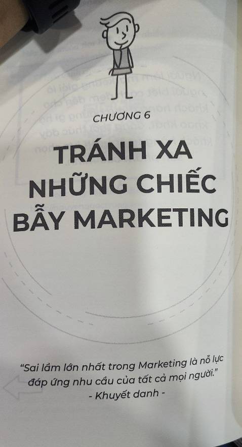 Nhiều chiến lược marketing đơn giản. Thích cái cách tác giả kể chuyện, đúng chất miền tây. Mình thích đọc mấy cuốn mà có ví dụ tại việt nam như vầy, áp dụng được luôn