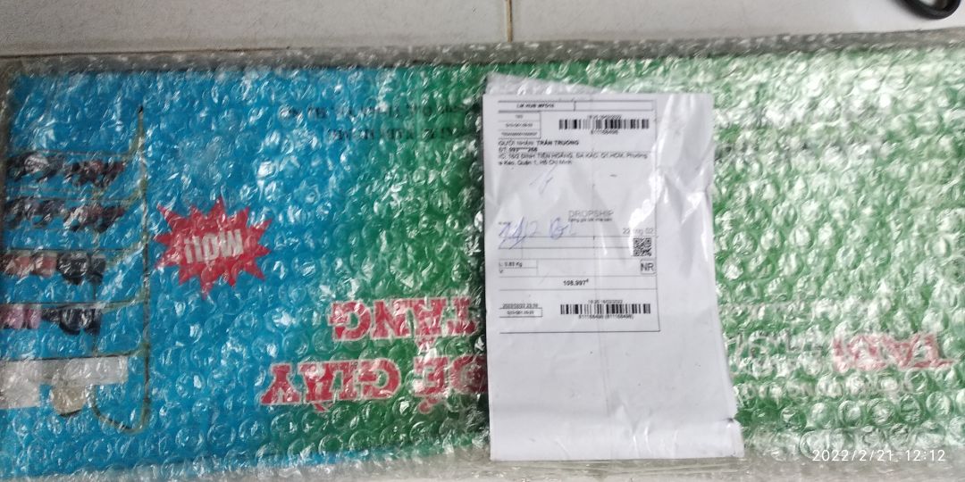 ok giao đúng SP đặt mua. tạm được trong tầm giá. phần nhựa chất lượng kém dễ gẫy bể...nếu làm nhựa dẻo thì ok
đẹp nhưng kém chất lượng giá tạm chấp nhận 
chỉ đánh giá 3 sao
 giao hàng ok